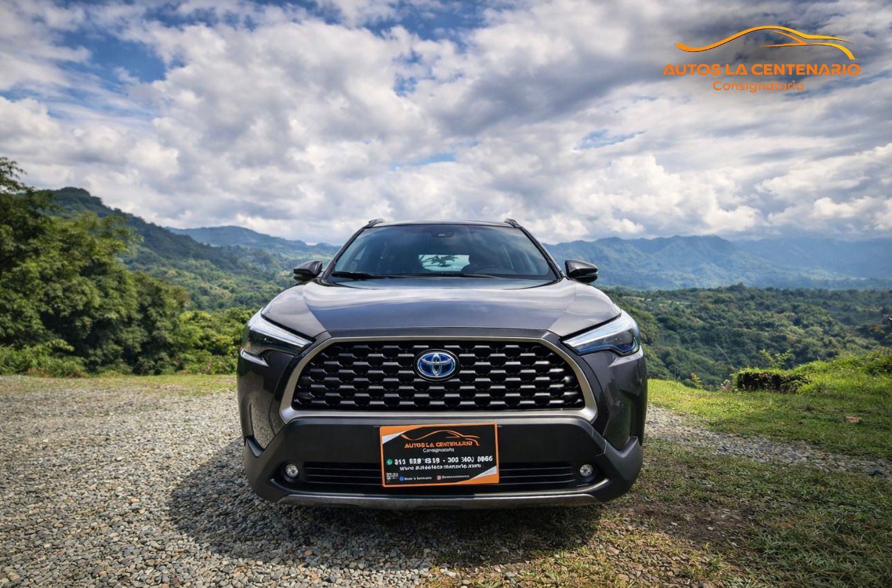 Toyota-Corolla vross seg hyrbid at